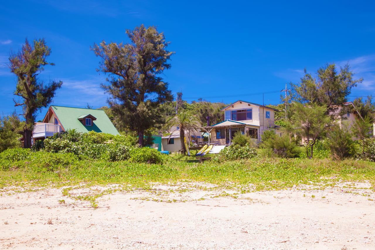 Kariyushi Condominium Resort Motobu The Beach Garden House Экстерьер фото
